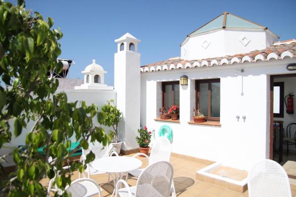 Easy Nerja Bronce, Prenota  Hotel economici a Axarquía