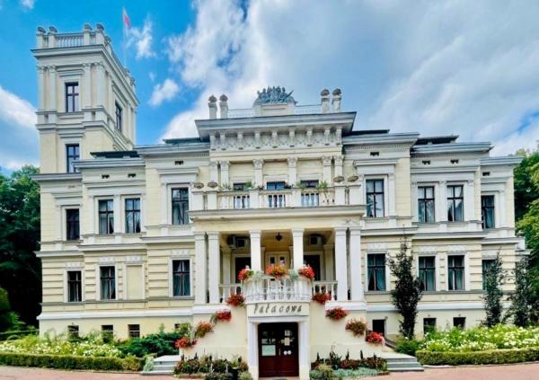 Pałac Biedrusko, Réserver Hôtel Biedrusko Greater Poland