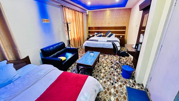 Taplejung Hotel Pathivara