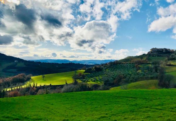 Agriturismo Portoreschi, Réserver  Gualdo Cattaneo Ombrie