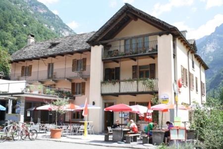 Ristorante Alpino, Prenota Locanda Mini-hotel a Canton Ticino, Locanda