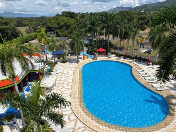 Hotel Paraiso Estudios, Prenota  Hotel a Cundinamarca con parcheggio, Parcheggio