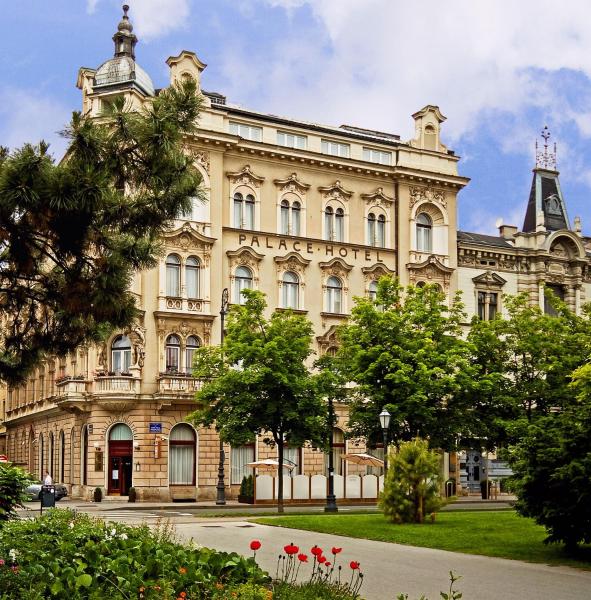 Palace Hotel