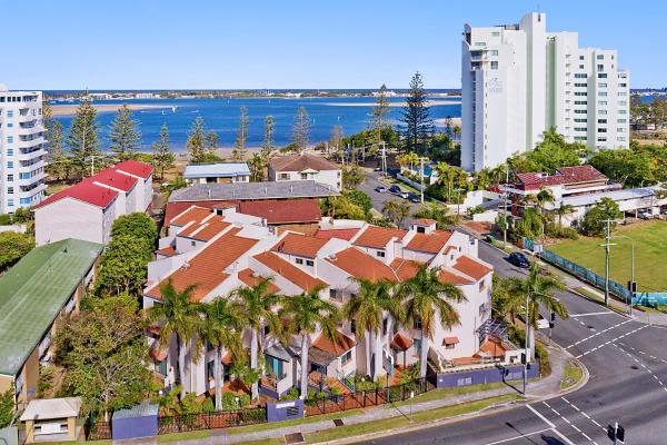 Santa Fe by the Broadwater