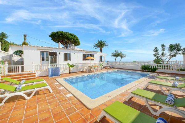 Villa Brigida, Prenota Villa Hotel con piscina a Patroves, Piscina