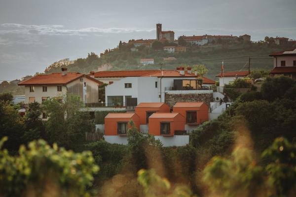 Glamping Senesalina, Buchen Sie Campingplatz Hotels in Goriška Brda mit Pool, Schwimmbad