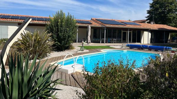 Chambres d hôtes Villa Anani Cosson alex, Reserva ahora Bed & breakfast Barbezieux-Saint-Hilaire 