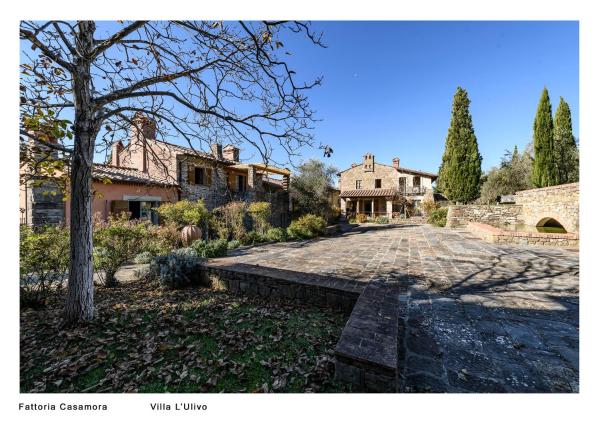 Fattoria Casamora - Residenze, Buchen Sie Villa Hotels in Valdarno mit Pool, Schwimmbad