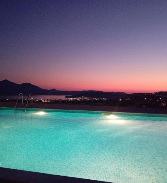 elena, Prenota Appartamento Hotel con piscina a Milo, Piscina