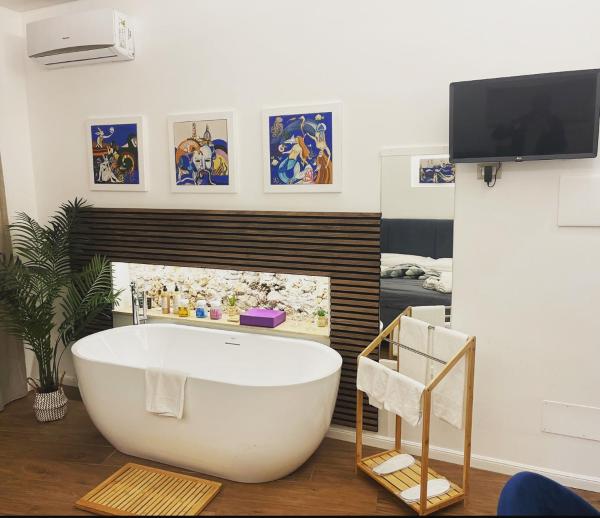 B&B Vietri Centro 2, Buchen Sie Bed & Breakfast Hotels in Salerno mit Parkplatz, Parkplätze
