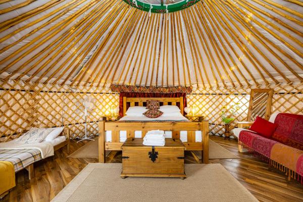 Meadow Vale Retreats, Prenota Campeggio di lusso Screveton Nottinghamshire