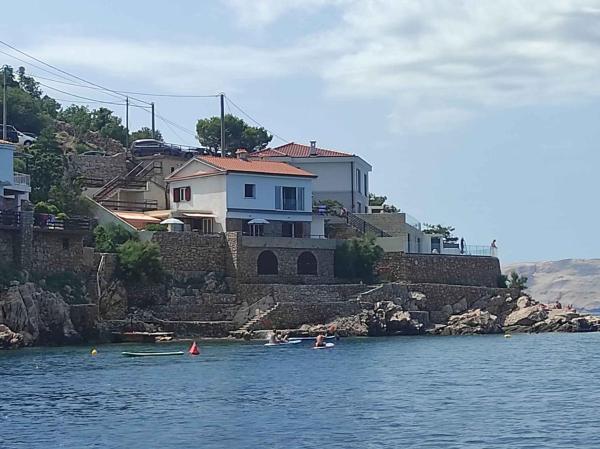 Apartment Starigrad - Senj 1, Book Apartment Kvarner Hotels with a Parking, Parking