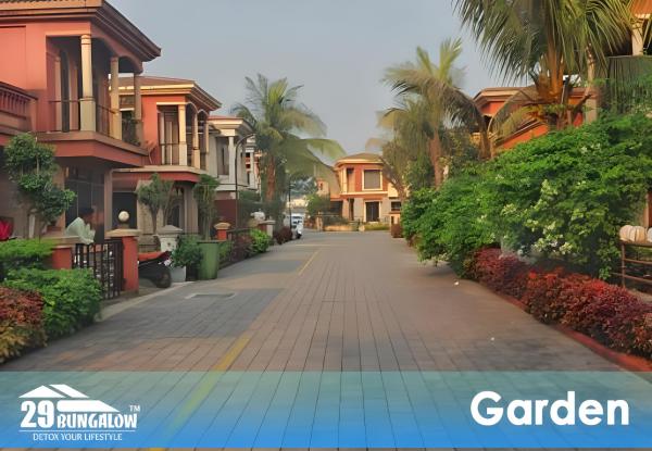 Casa Greenwood Pure Veg Villa With Common Pool, Réserver Villa Hôtels à Maharashtra avec piscine, Piscine