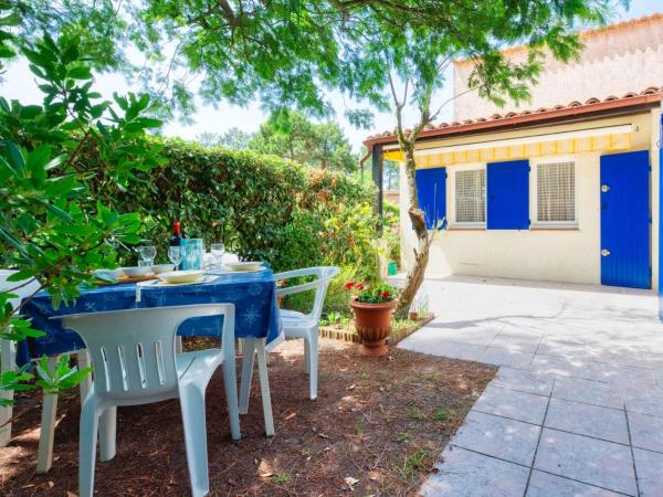 Holiday Home Les Palombes-8 by Interhome, Reserva ahora Hotel Hoteles en Aquitania con aparcamiento, Aparcamiento