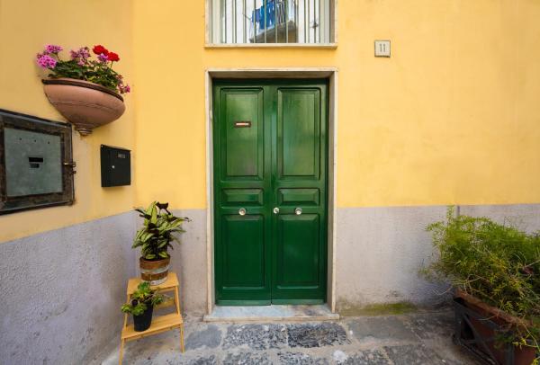 Dimora Francesca, Buchen Sie Ferienwohnung Hotels in Salerno mit Parkplatz, Parkplätze