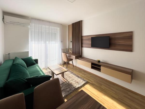 Hany Sweet, Buchen Sie Ferienwohnung Hotels in Zentralserbien mit Parkplatz, Parkplätze