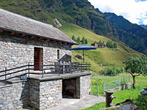 Chalet Rustico Orino by Interhome, Prenota Chalet  