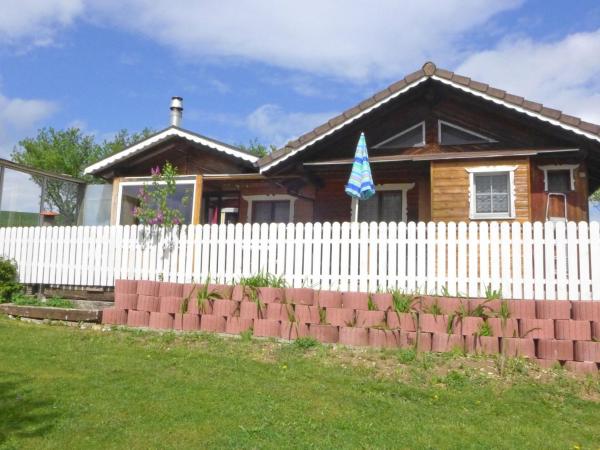 H gli Courchavon in Courchavon, Prenota Chalet Hotel a Canton Berna con parcheggio, Parcheggio