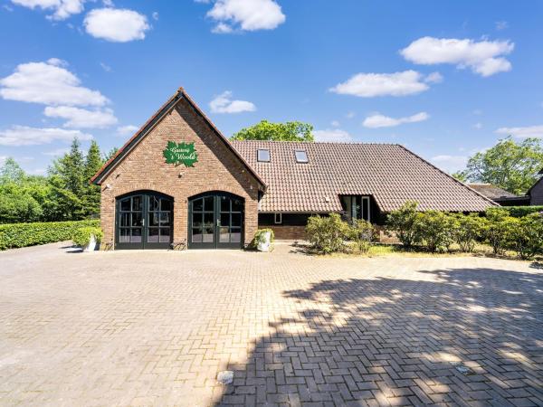 Brabant Mansion for Groups, Book Vacation Home Asten Noord-Brabant