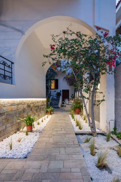 Filoxenia Apartments, Prenota Appartamento Mytilini Lesbo