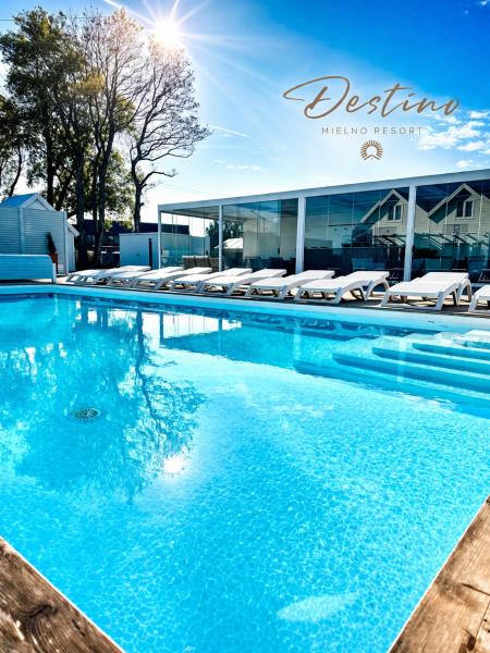 DESTINO wakacyjne domki-dwa podgrzewane baseny-drink bar, Reserva ahora Apartamento Hoteles con piscina en Pomerania Occidental, Piscina