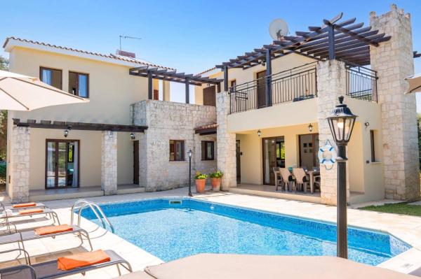 Villa Monika by Villa Plus, Réserver Villa Villas à Prodhromi, Villa