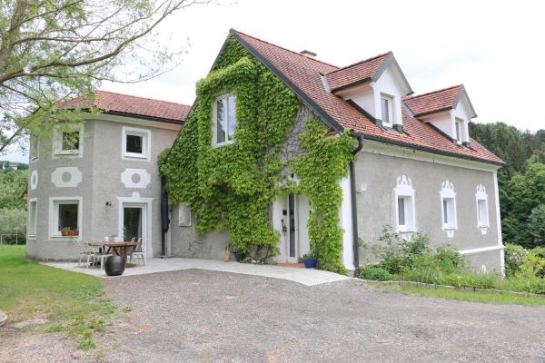 Ferienwohnungen Tinymoon, Prenota Appartamento Feldbach Styrian Spa Country