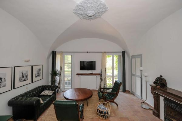 Villa des Antiquaires, Réserver Appartement Hôtels à Hérault avec parking, Parking