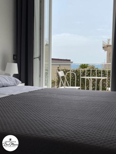 Terrazza Don Mario bed&breakfast, Buchen Sie Bed & Breakfast Hotels in Pozzuoli mit Parkplatz, Parkplätze