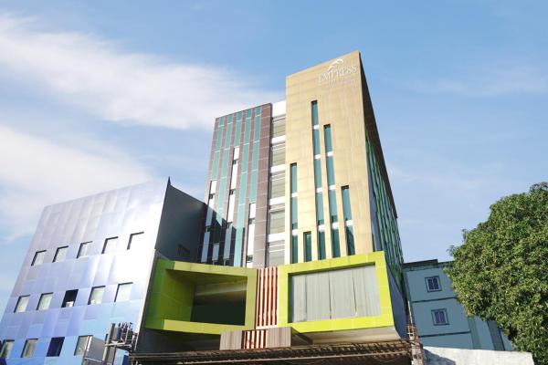 Empress Hotel Makassar City Center by LIFE, Buchen Sie Hotel Günstige Hotels in Sulawesi