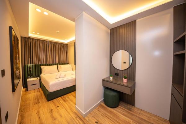 Hotel Lili-1, Buchen Sie Hotel Saranda Qark Vlora