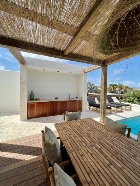 Villa Ban Kas Curaçao, Book Villa Willemstad Hotels with a Pool, Swimming Pool