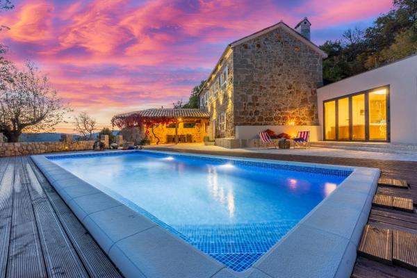 Villa Bell Aria, Buchen Sie Villa Hotels mit Pool in Kvarner-Bucht, Schwimmbad