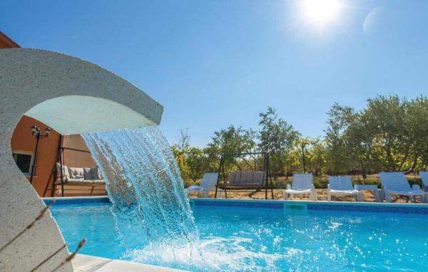 Villa Jelena, Buchen Sie Villa Hotels in Gespanschaft Split-Dalmatien mit Pool, Schwimmbad
