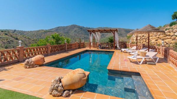 Villa Fuente Pintá Arenas by Ruralidays, Prenota Casa vacanze Arenas Andalusia