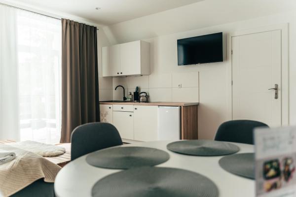 Kamieniec No5 Apartments, Book Apartment Lesser Poland Hotels with a Parking, Parking