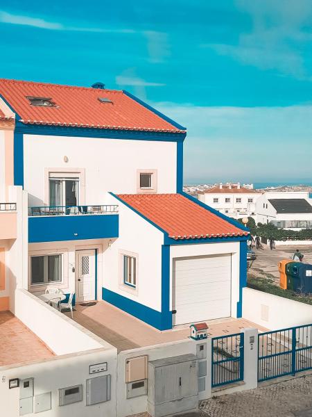 Be Baleal Surfhouse, Book Hotel Peniche 