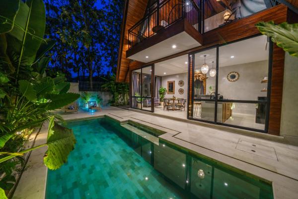Villa Kirana - Designer 2-bedroom Villa with pool in Pererenan, Buchen Sie Villa Pererenan Bali