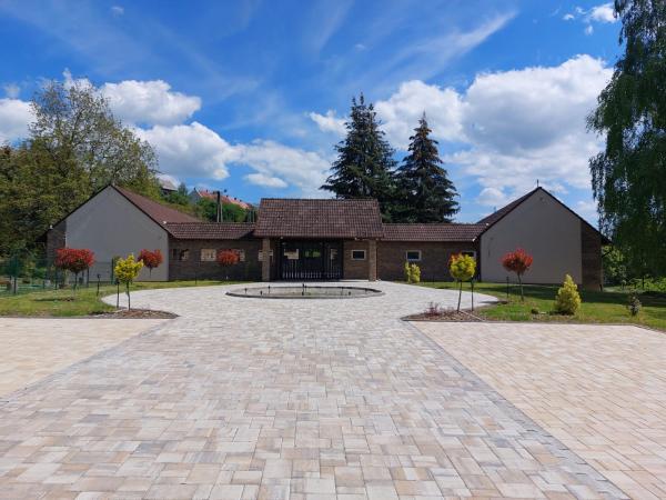 Szépasszonyvölgy Apartman, Buchen Sie Ferienwohnung Hotels in Nordungarn mit Parkplatz, Parkplätze