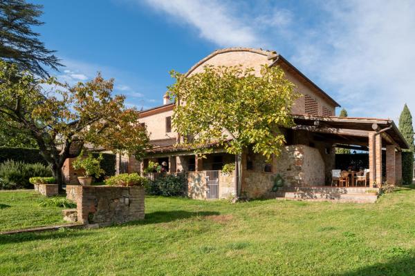 Villa Il Fienile Il Sole Verde, Buchen Sie Bauernhof Hotels in Valdarno mit Pool, Schwimmbad