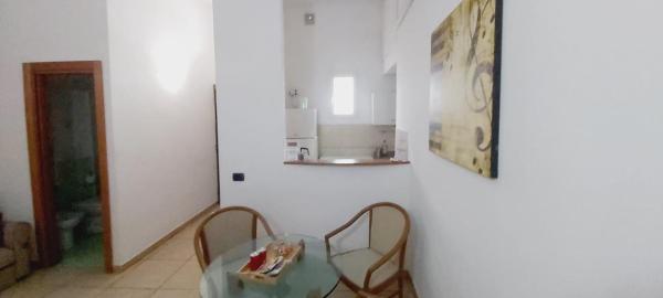 MaMo1 - Appartamento in pieno centro città, Buchen Sie Ferienwohnung Bari Metropolitanstadt Bari