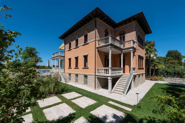 Ca delle Contesse - Villa on lagoon with private dock and spectacular view, Prenota Villa Hotel a Veneto con parcheggio, Parcheggio
