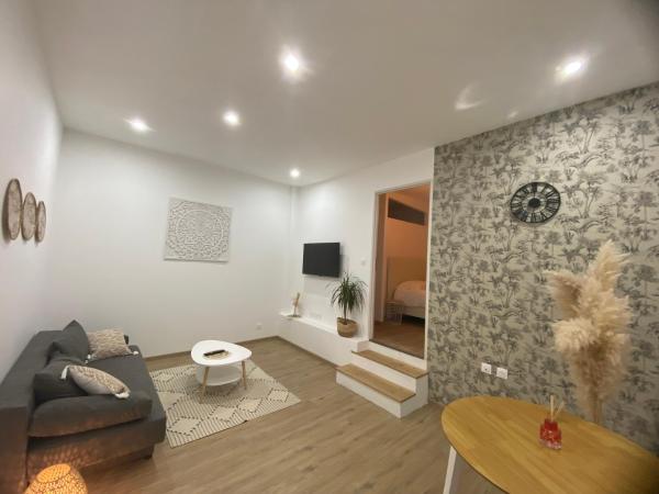 Le bon coin, Prenota Appartamento Hotel a Morvan con parcheggio, Parcheggio