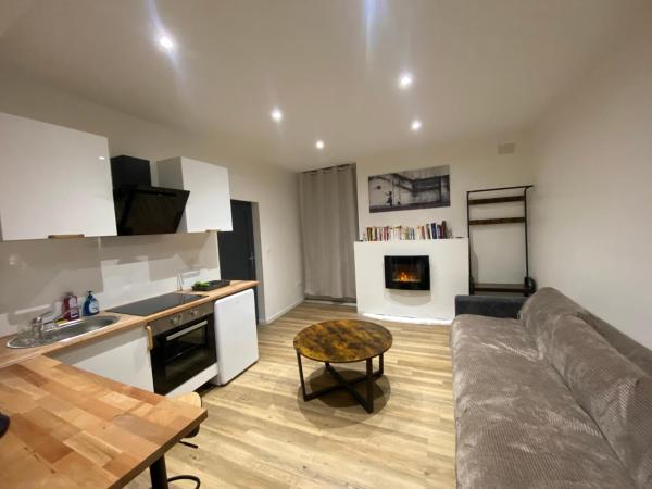Le puits du bourg, Prenota Appartamento Hotel economici a Borgogna