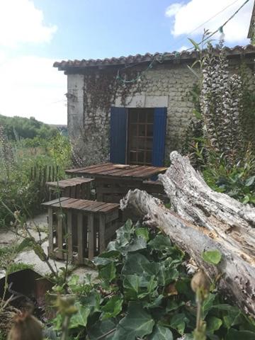 au bout du chemin, Reserva ahora Habitación en casa particular Hoteles en Aquitania con aparcamiento, Aparcamiento