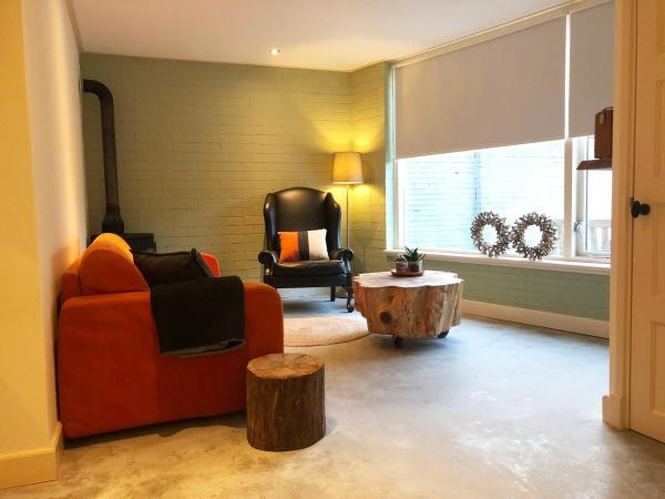 The Old Garage, Prenota Bed & breakfast Hotel a Noord-Brabant con piscina, Piscina