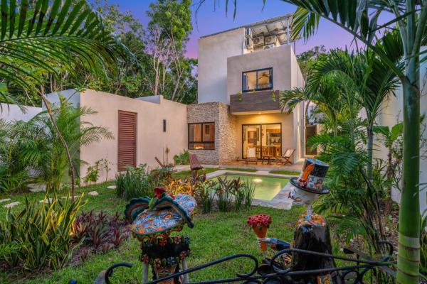 Private Tulum Villa in Exclusive Secured Community, Prenota Villa Hotel con piscina a Tulum, Piscina