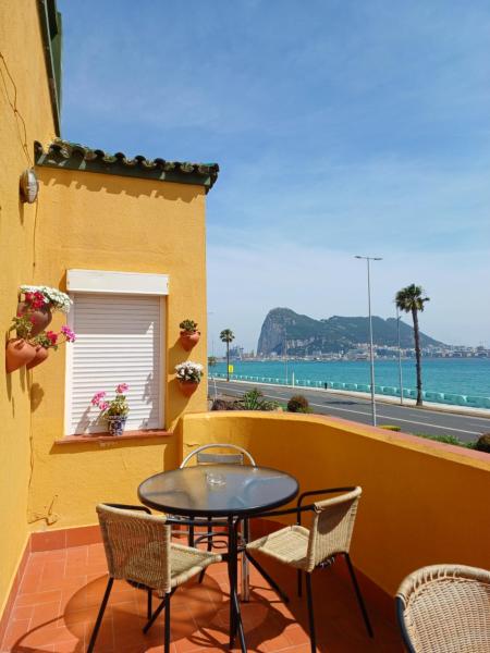 Gibraltar Views Guest House, Book Guesthouse Gibraltar Hotels with a Parking, Parking