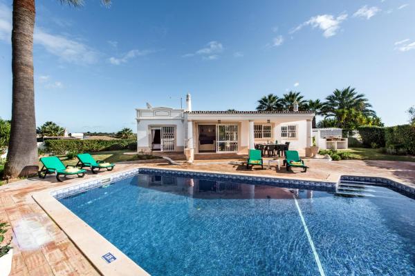 Celina by Algarve Villa Holidays, Prenota Villa Hotel a Algarve con parcheggio, Parcheggio