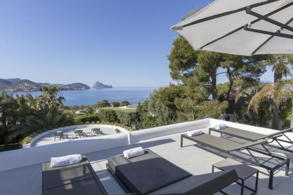 Magical Ibizan Villa Walking Distance To The Beach Es Vedre Style 6 Bedrooms Fabulous Sea Views San Jose, Prenota Villa Sant Josep de sa Talaia. Ibiza